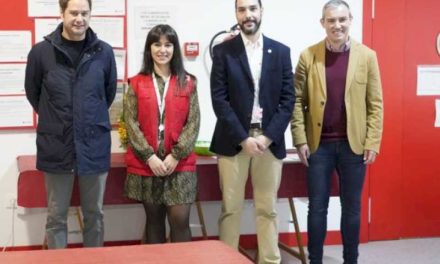 Torrejón: El alcalde, Ignacio Vázquez, visita el Albergue de Torrejón de Ardoz para personas sin techo que abre los 365 días al año y que …