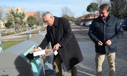 La Comunidad de Madrid dota a una treintena de calles de Tres Cantos de islas ecológicas para el tratamiento de residuos urbanos