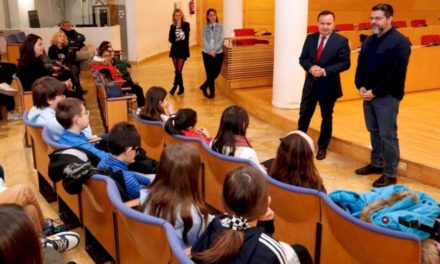 Coslada: Entregados los diplomas al alumnado ayudante del programa Coslada Convive