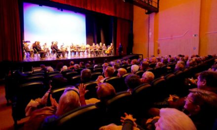 Coslada: Los mayores de Coslada asisten a un concierto de la Banda Sinfónica de la Policía Nacional