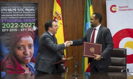 Albares inaugura en Addis Abeba la primera «Oficina de Cooperación Española» tras la aprobación de la Ley que regula el sector