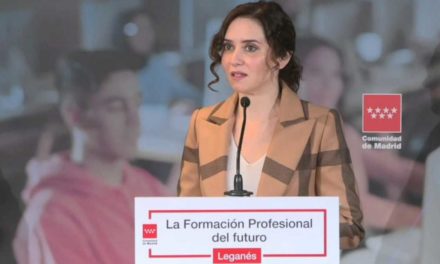 Díaz Ayuso anuncia un plan de la Comunidad de Madrid para orientar a cerca de un millón de alumnos desde Primaria sobre su futuro académico y profesional